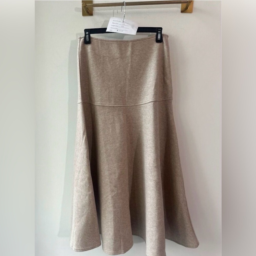 OGL Beige Knit Midi Skirt XS Waist 14” Length 33” | 203